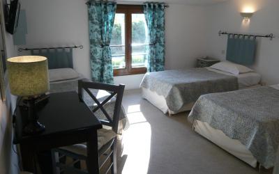 Chambre Triple avec 3 Lits Simples Chambre Triple avec 3 Lits Simples