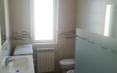 Camera Doppia con Letti Singoli e Bagno in Comune