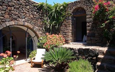 Dammuso con 2 Camere da Letto