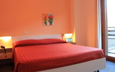 Camera Matrimoniale/Doppia con Letti Singoli