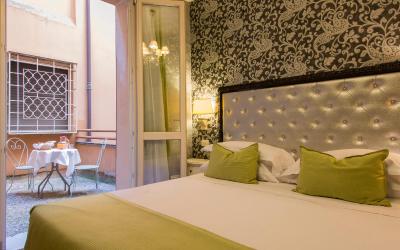 Camera Matrimoniale/Doppia con Letti Singoli