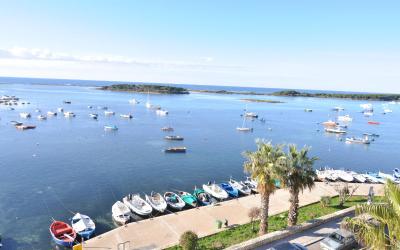 Camera Matrimoniale con Balcone e Vista Mare