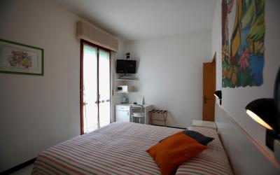 Camera Quadrupla Deluxe