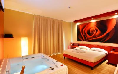Camera Matrimoniale con Vasca Idromassaggio