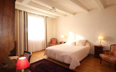 Chambre Double avec Salle de Bains Privative Extu00e9rieure Chambre Double avec Salle de Bains Privative Extu00e9rieure