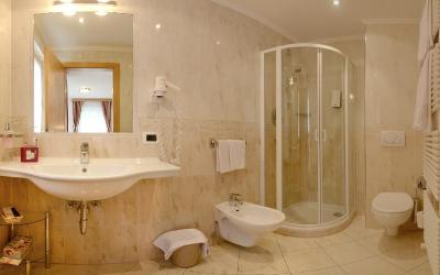 Camera Matrimoniale/Doppia con Letti Singoli