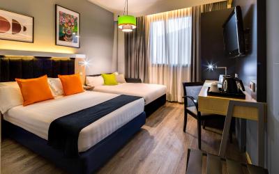 Camera Matrimoniale Standard con Divano-Letto