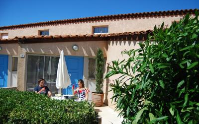 Petite Maison avec Climatisation (4 Adultes) Petite Maison avec Climatisation (4 Adultes)