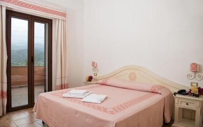 Camera Quadrupla Deluxe