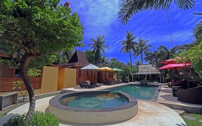 Kamar Double dengan Pemandangan Kolam Renang Kamar Double dengan Pemandangan Kolam Renang