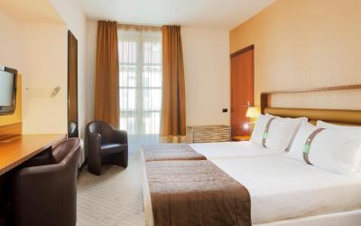 Camera Doppia con Letti Singoli