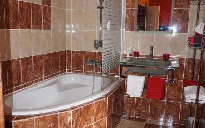 Chambre Double Deluxe avec Baignoire Chambre Double Deluxe avec Baignoire