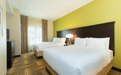 Two-Bedroom Suite