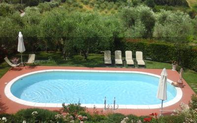 Villa su 2 Livelli con 5 Camere da Letto 