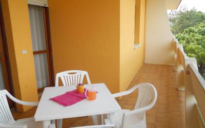 Appartamento con 2 Camere da Letto Appartamento con 2 Camere da Letto