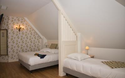 Chambre Triple Premium - Mansardu00e9e Chambre Triple Premium - Mansardu00e9e