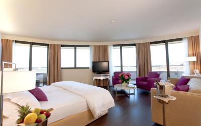 Camera Matrimoniale Superior con Vista Mare Laterale