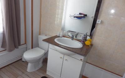 Chambre Double - Accessible aux Personnes u00e0 Mobilitu00e9 Ru00e9duite Chambre Double - Accessible aux Personnes u00e0 Mobilitu00e9 Ru00e9duite