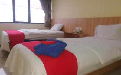 Kamar Standard Twin dengan Pemandangan Taman Kamar Standard Twin dengan Pemandangan Taman