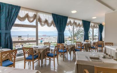 Camera Matrimoniale/Doppia con Letti Singoli con Vista Mare 