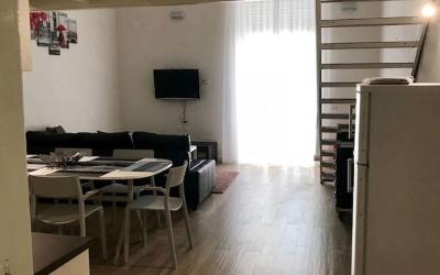 Appartamento con 2 Camere da Letto