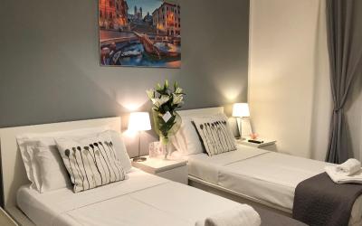 Camera Matrimoniale/Doppia con Letti Singoli