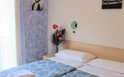 Camera Matrimoniale/Doppia con Letti Singoli con Balcone 