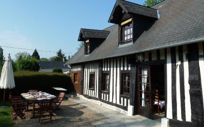 Maison de Vacances 4 Chambres (8 Adultes) Maison de Vacances 4 Chambres (8 Adultes)