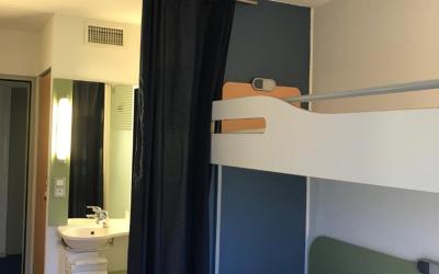 Chambre avec Lit Queen-size et Lit Superposu00e9 Chambre avec Lit Queen-size et Lit Superposu00e9