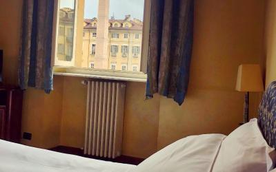 Camera Matrimoniale/Doppia con Letti Singoli con Bagno Privato Esterno