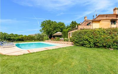 Casa Vacanza con 6 Camere da Letto