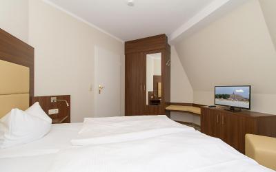 Ferienwohnung mit 2 Schlafzimmern und Balkon - Ostseite (Nr. 48)