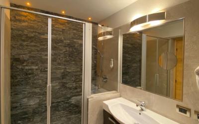 Camera Tripla con Vista Montagna