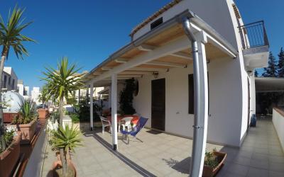 Appartamento con 2 Camere da Letto e Balcone