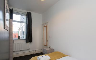 Single Room with Shared Bathroom
