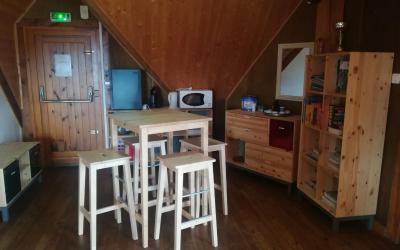 Chambre Familiale avec Salle de Bains Commune Chambre Familiale avec Salle de Bains Commune