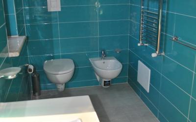 Camera Matrimoniale con Vista Giardino