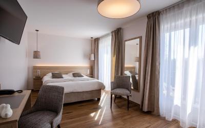 Hu00f4tel Principal u2013 Chambre Double avec Balcon Hu00f4tel Principal u2013 Chambre Double avec Balcon