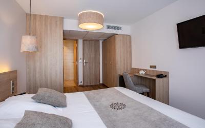 Hu00f4tel Principal u2013 Chambre Lits Jumeaux avec Douche Hu00f4tel Principal u2013 Chambre Lits Jumeaux avec Douche