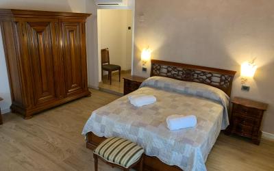 Camera Matrimoniale con Vista Lago