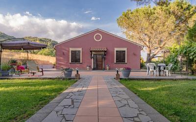 Casa con 4 camere da letto