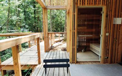 Efflorescence - Suite with  Jacuzzi and Sauna