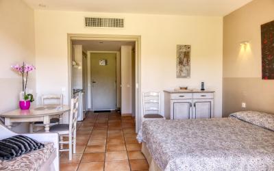 Chambre Double ou Lits Jumeaux Chambre Double ou Lits Jumeaux