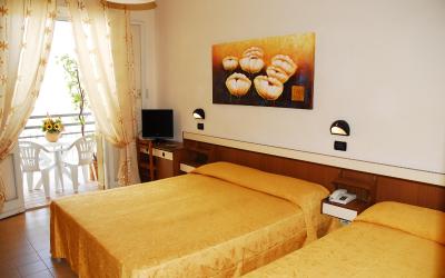 Camera Tripla con Balcone