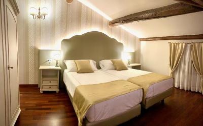 Camera Matrimoniale Mansardata