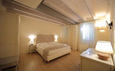 Camera Matrimoniale/Doppia con Letti Singoli