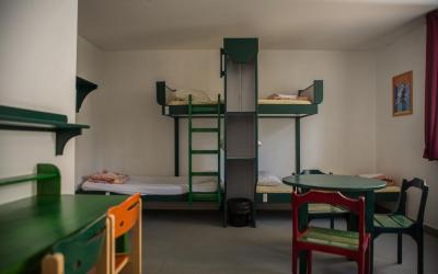 Lit dans Dortoir Fu00e9minin de 5 Lits 