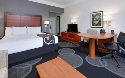 Executive King Room