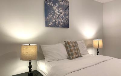 Queen Room with Shared Bathroom