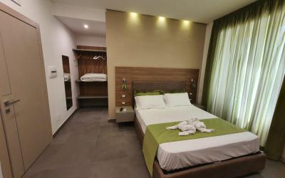 Camera Quadrupla Luxury